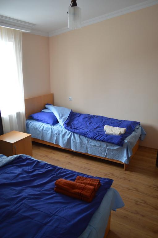 Guest House Qubi Kazbegi Exterior photo