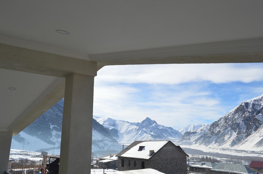 Guest House Qubi Kazbegi Exterior photo