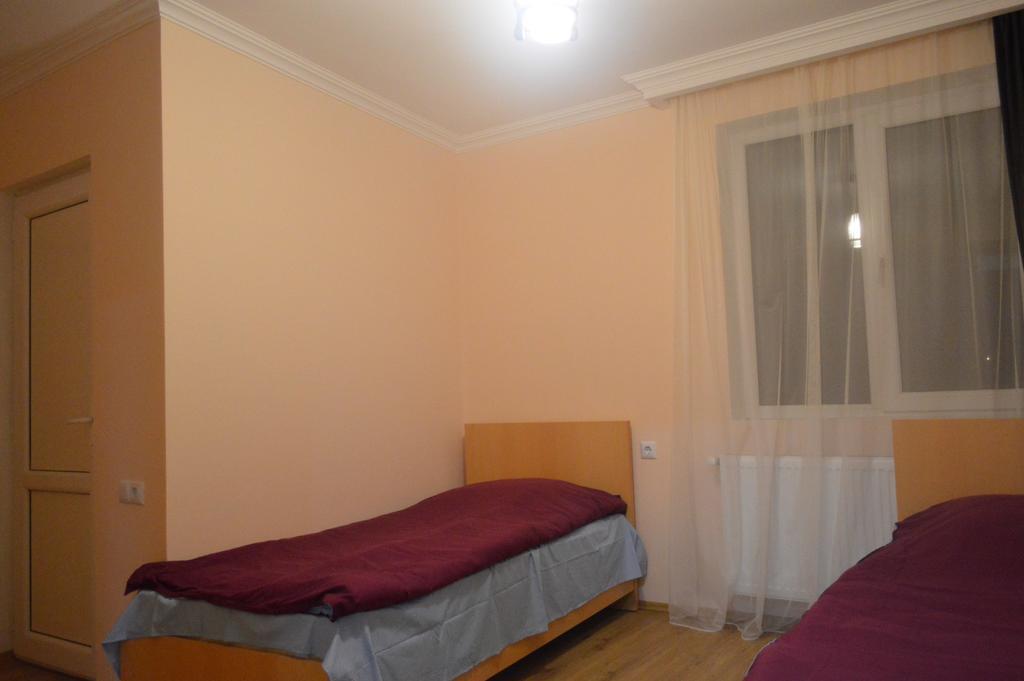 Guest House Qubi Kazbegi Exterior photo