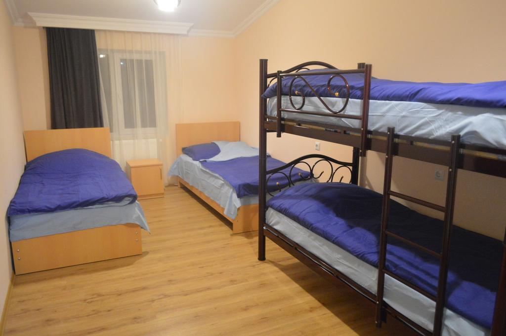 Guest House Qubi Kazbegi Exterior photo