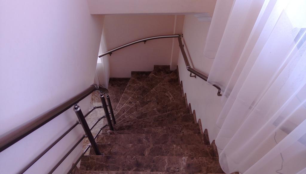 Guest House Qubi Kazbegi Exterior photo