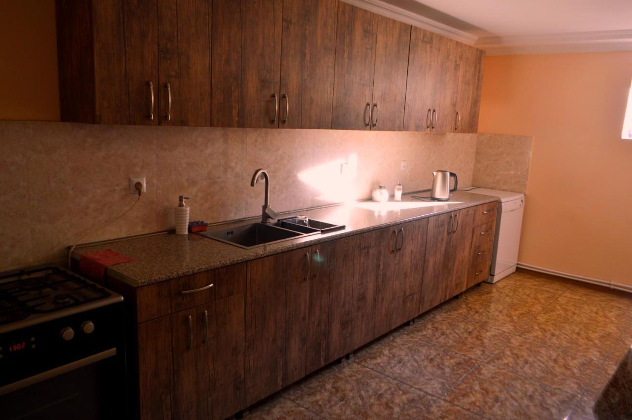 Guest House Qubi Kazbegi Exterior photo