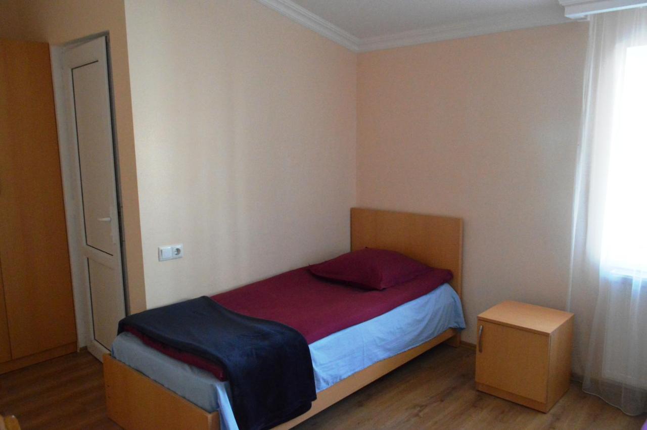 Guest House Qubi Kazbegi Exterior photo